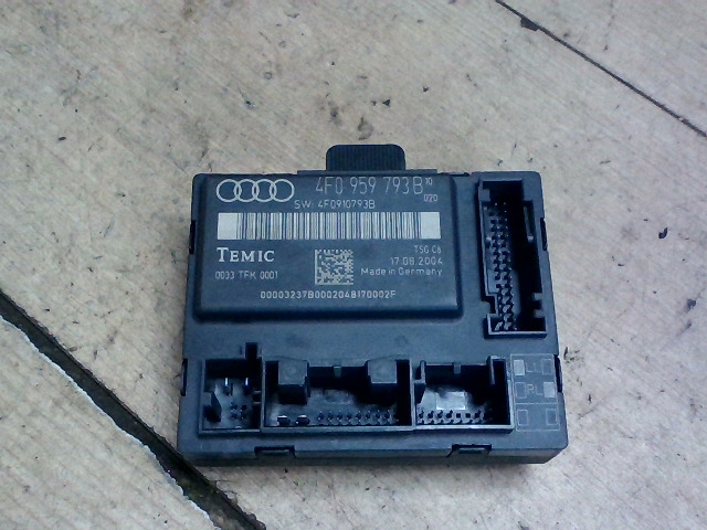 AUDI A6 2004.05 - 2008.09 Bal első ajtó vezérlőegység dcu modul  bontott alkatrész