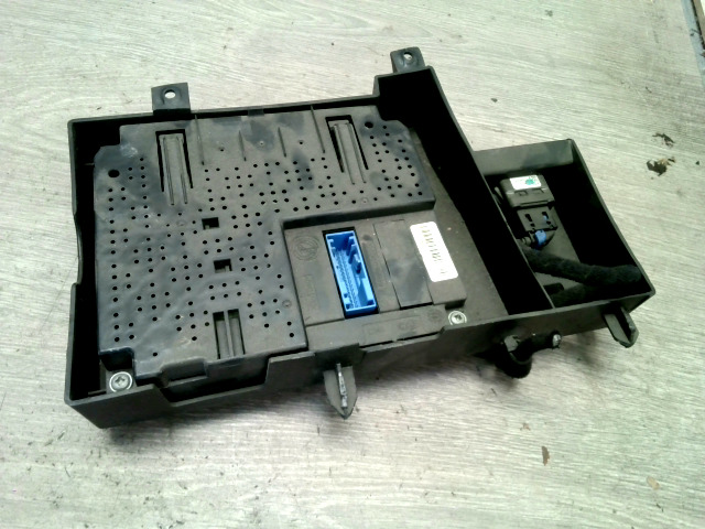 FIAT GRANDE PUNTO 05.10- Mulf bluetooth modul bontott alkatrész