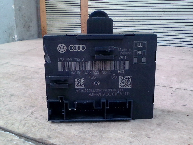 AUDI A6 2014.10.01-18.05.31 Jobb hátsó ajtó vezérlőegység dcu modul bontott alkatrész