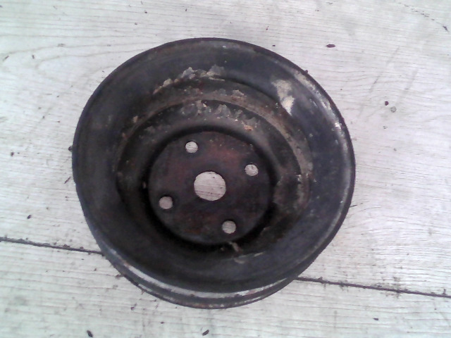 OPEL VECTRA A 88-96 Vízpumpa szíjtárcsa bontott alkatrész