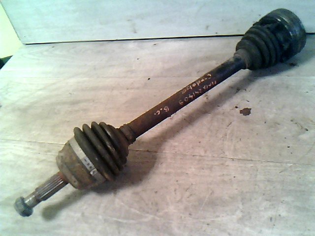 SEAT CORDOBA 93-99 Bal első féltengely bontott alkatrész