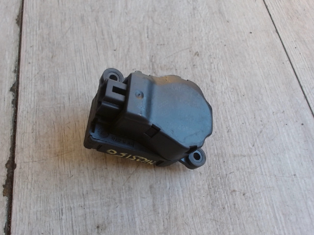 ALFA ROMEO 156 97-03 Fűtésszabályzó zsalu állító motor bontott alkatrész