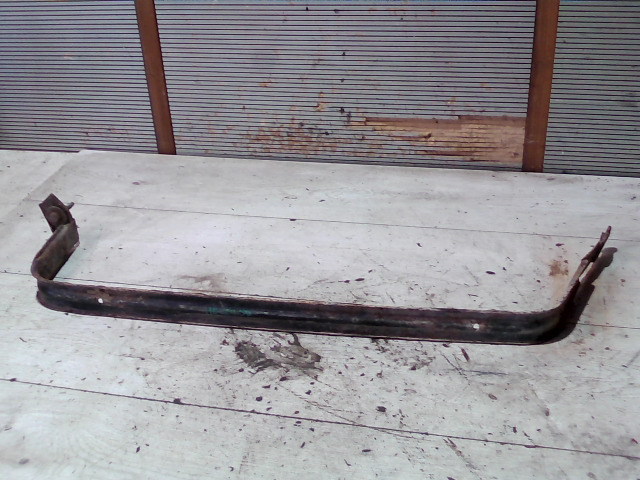 FORD FOCUS 98-04 üzemanyagtank tartó pánt bontott alkatrész