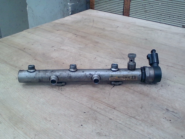 AUDI A8 2003.01.01-2010.02.28 Nyomásszabályzó szelep common rail bontott alkatrész