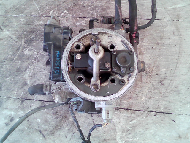 SUZUKI SWIFT 96-05 Központi injektor befecskendező bontott alkatrész