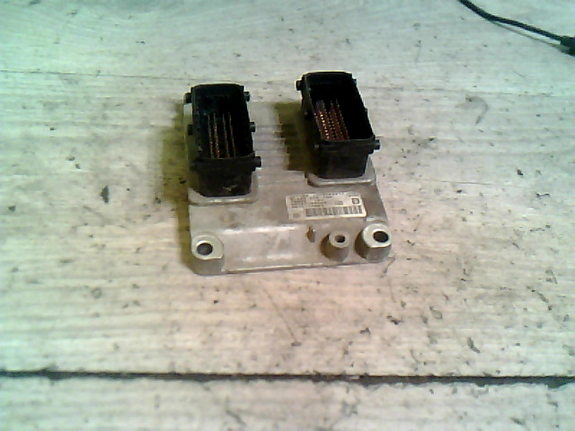 ALFA ROMEO 147 00.10-04.10 Motorvezérlő egység ecu pcm modul bontott alkatrész