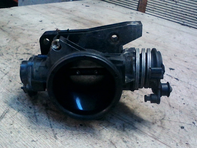 FORD MONDEO 96-00 Fojtószelep mechanikus bontott alkatrész