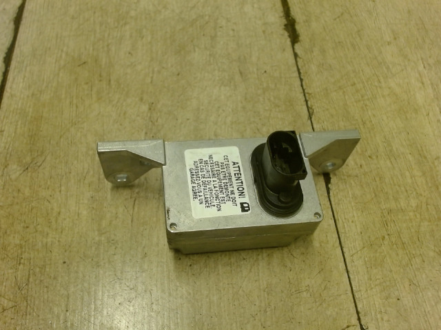 ESP vezérlő menetstabilizátor modul