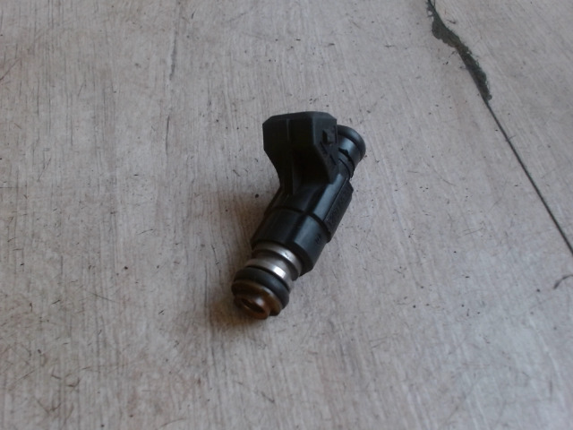 VW POLO IV. 99-02 Injektor befecskendező hengerenkénti bontott alkatrész