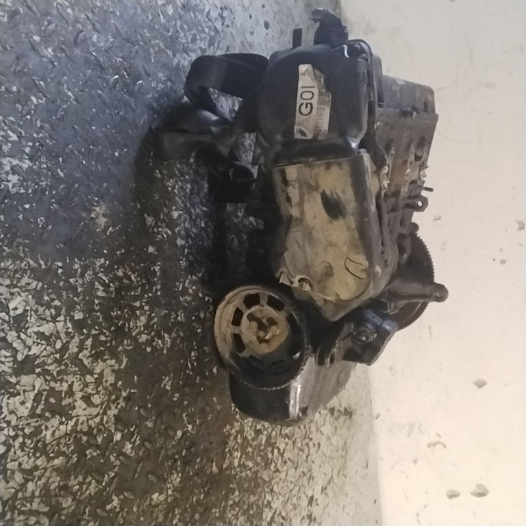 Motor. benzin fűzött blokk hengerfejjel