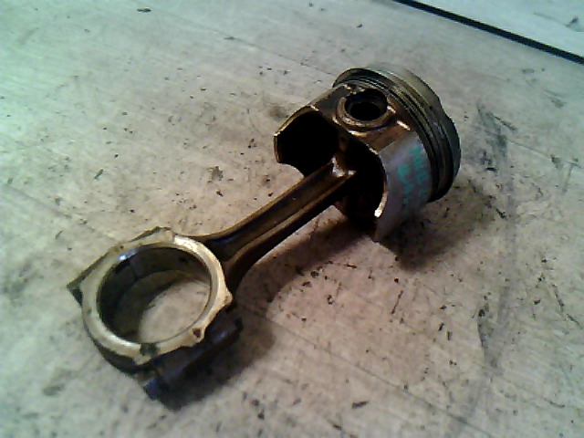 Dugattyú és hajtókar