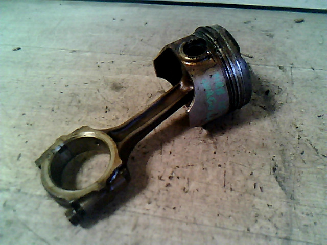 Dugattyú és hajtókar