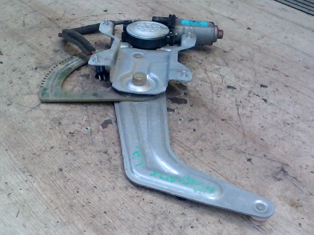 KIA RIO 2000.04-2005.06 Jobb hátsó ablakemelő szerkezet elektromos bontott alkatrész