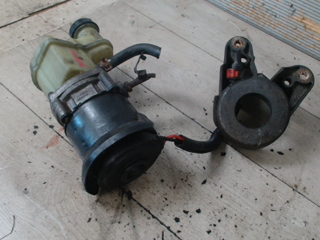 Kormány szervó szivattyú