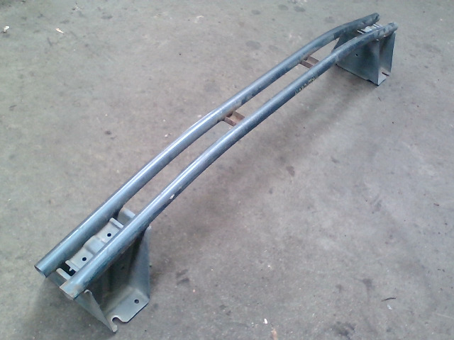 Hátsó lökhárító merevítő