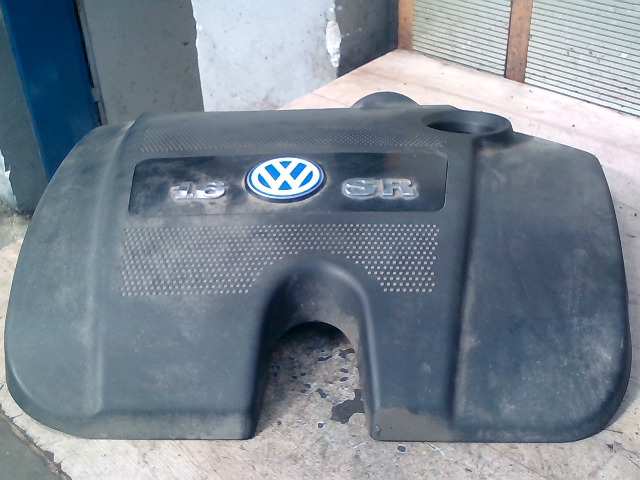 VW POLO CLASSIC 99.10-01.09 Felső motorburkolat bontott alkatrész