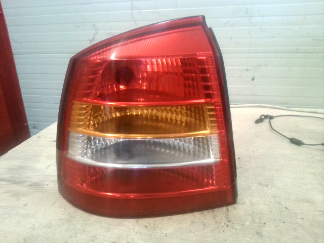 OPEL ASTRA G 97-04 Bal hátsó lámpa bontott alkatrész