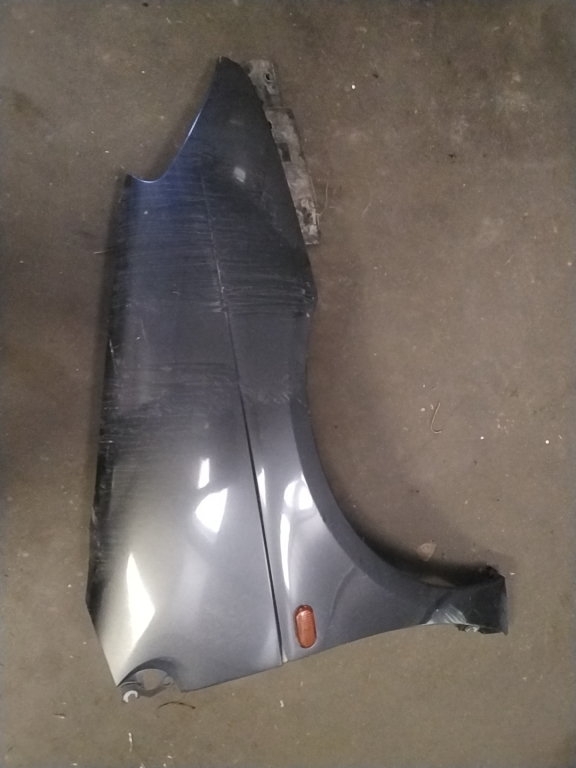 RENAULT MEGANE SCENIC 99-03 Jobb első sárvédő bontott alkatrész