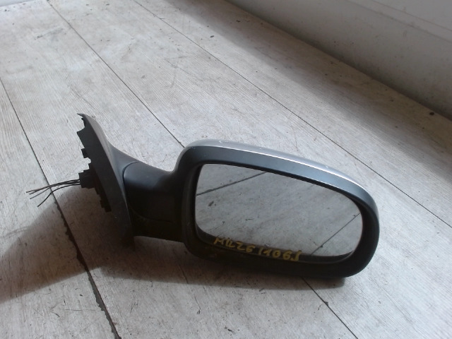 OPEL CORSA C 00-06 Jobb visszapillantó tükör elektromos bontott alkatrész
