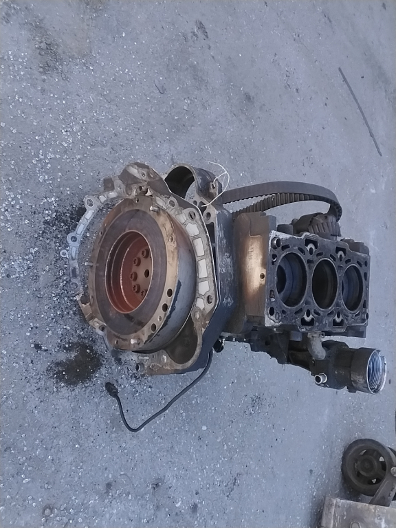 HYUNDAI ACCENT 03-06 Motor, diesel fűzött blokk hengerfej nélkül bontott alkatrész
