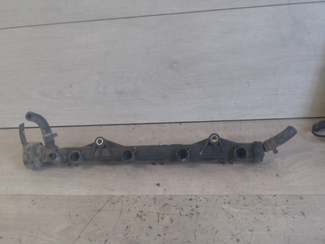 SEAT CORDOBA 99-02 Injektor befecskendező híd  bontott alkatrész
