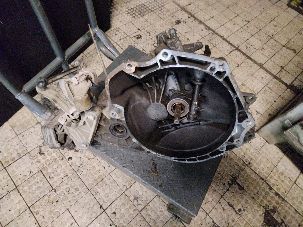 OPEL ASTRA F 91-94 Sebességváltó. benzines manuális bontott alkatrész