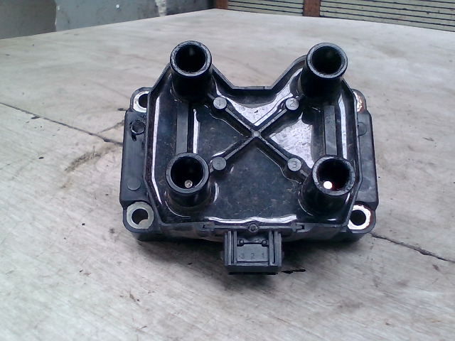 FIAT PUNTO II. Gyújtótrafó  bontott alkatrész