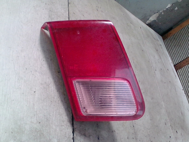 HONDA Civic 2001.02.01-2003.12.31 Bal belső hátsó lámpa bontott alkatrész