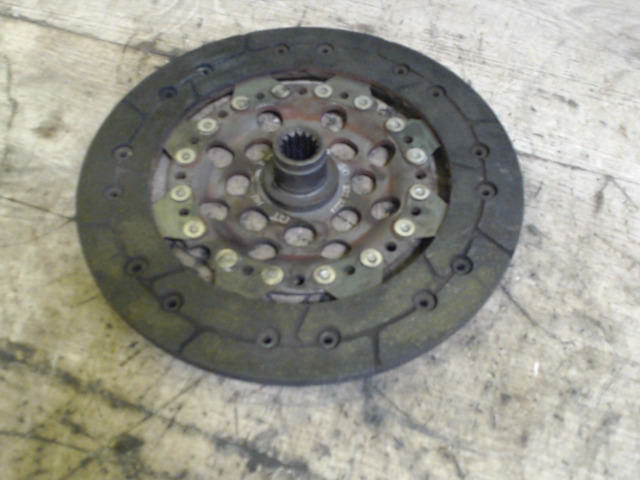 OPEL CORSA C 00-06 Kuplung tárcsa bontott alkatrész