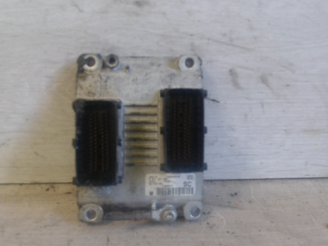 OPEL CORSA C 00-06 Motorvezérlő egység ecu pcm modul bontott alkatrész
