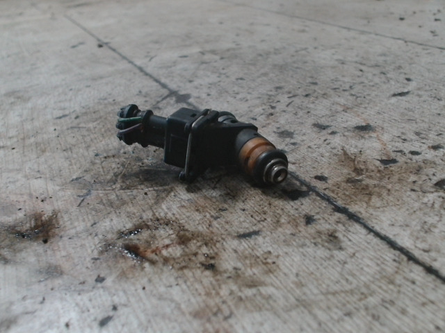 RENAULT MEGANE 99-02 Injektor befecskendező hengerenkénti bontott alkatrész