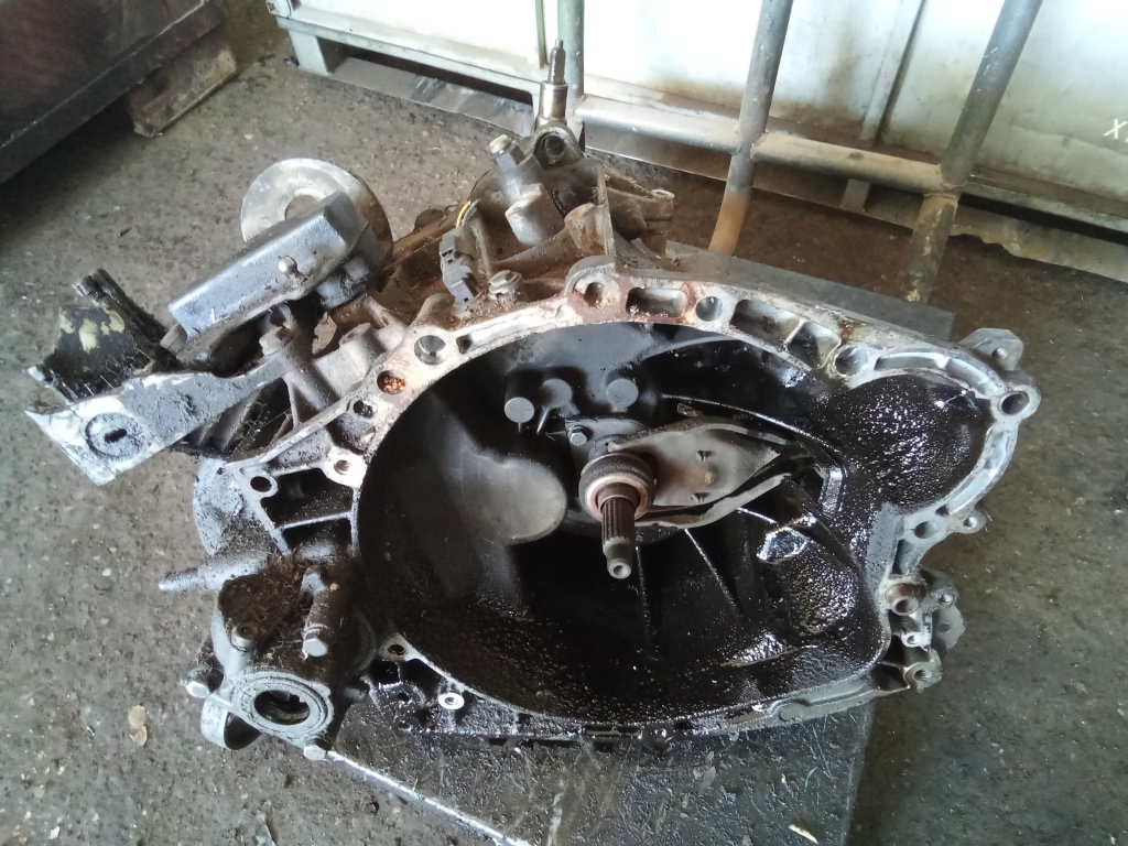 PEUGEOT 307 01-05 Sebességváltó, dízel manuális bontott alkatrész
