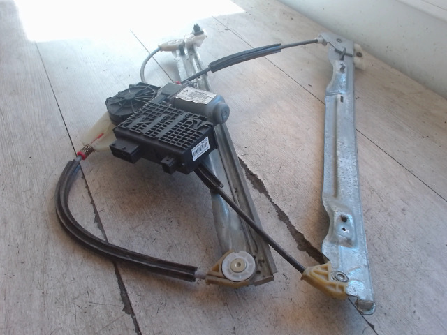 CITROEN C4 Picasso 2006.10.01-2010.10.31 Jobb első ablakemelő szerkezet elektromos bontott alkatrész