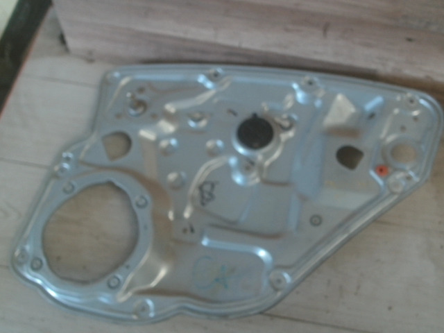 FIAT STILO 01.09-06.12 Jobb hátsó ablakemelő szerkezet mechanikus bontott alkatrész
