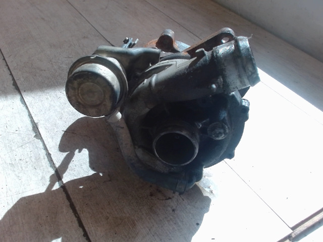 PEUGEOT 307 01-05 Turbó bontott alkatrész