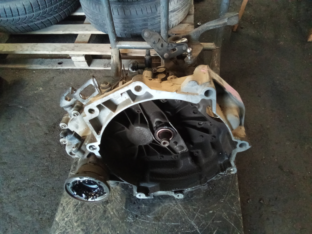 SEAT CORDOBA 02.09-08.02 Sebességváltó. benzines manuális bontott alkatrész