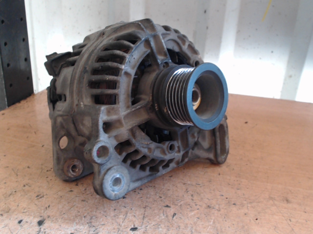 SEAT CORDOBA 02.09-08.02 Generátor.benzines bontott alkatrész