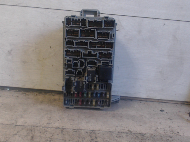 HONDA Civic 2001.02.01-2003.12.31 Biztosítéktábla bcm bsi bsm sam gem modul utastér bontott alkatrész
