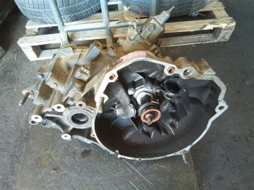 SUZUKI ALTO 02-09 Sebességváltó. benzines manuális bontott alkatrész