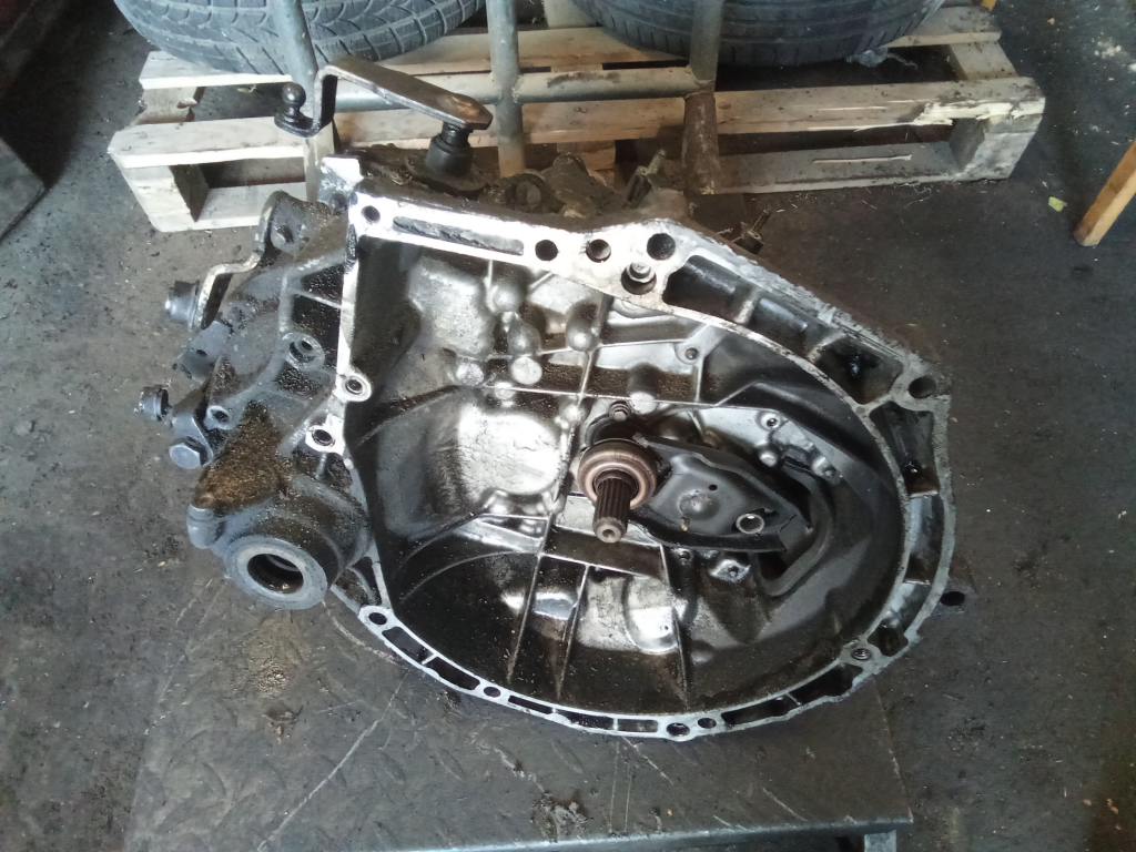 PEUGEOT 206 Sebességváltó, dízel manuális bontott alkatrész