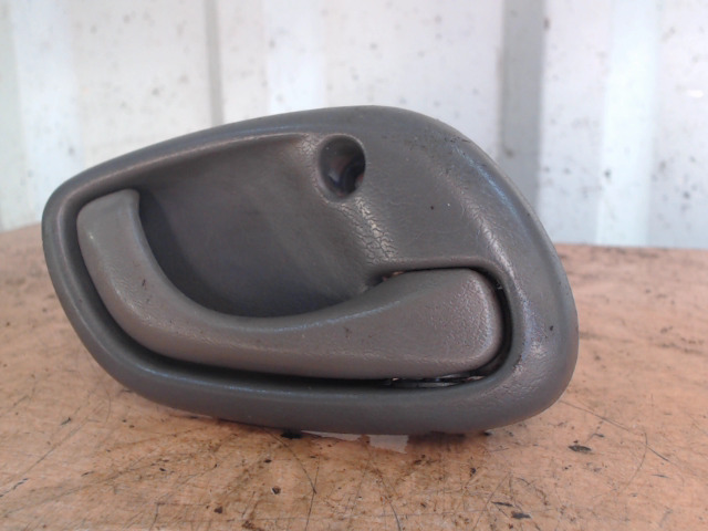 SUZUKI ALTO 02-09 Jobb első belső kilincs bontott alkatrész