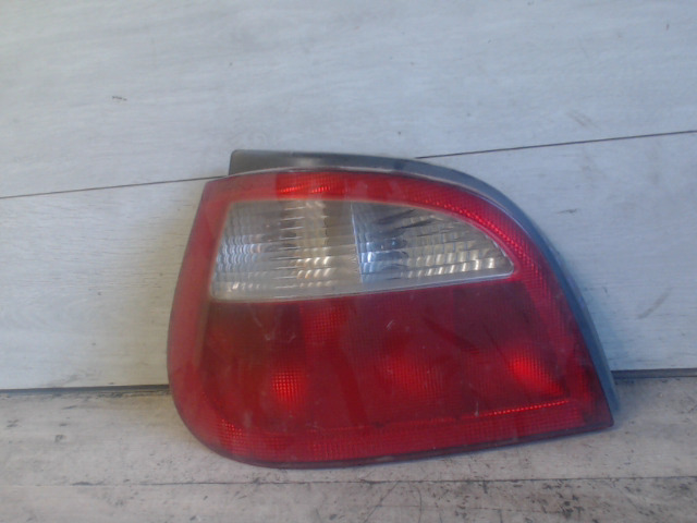 RENAULT MEGANE 99-02 Bal hátsó lámpa bontott alkatrész