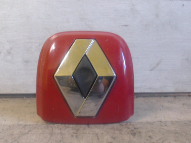 RENAULT CLIO 01-06 Csomagtérajtó kilincs bontott alkatrész