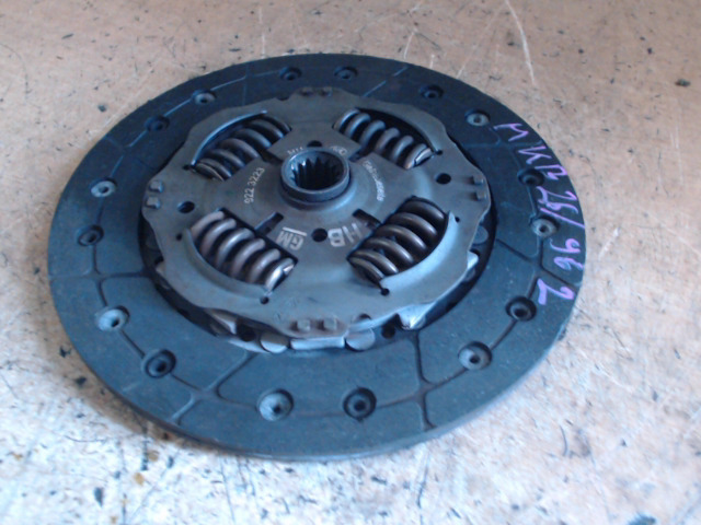 OPEL CORSA C 00-06 Kuplung tárcsa bontott alkatrész