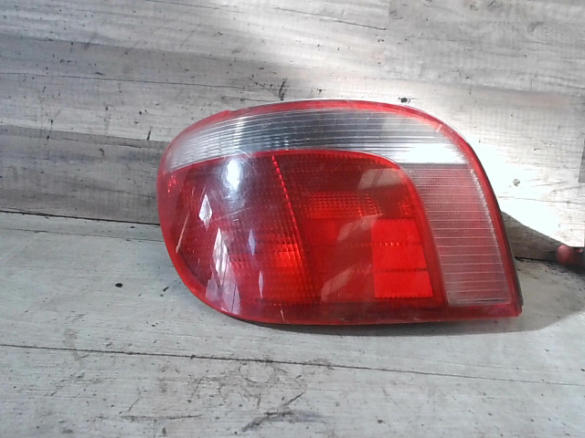 TOYOTA YARIS 99.04-05.09 Bal hátsó lámpa bontott alkatrész