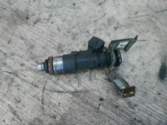 FORD Fiesta 2013.02.01-2017.05.01 Injektor befecskendező hengerenkénti bontott alkatrész