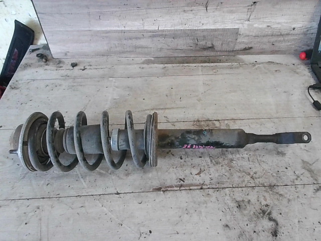 VW PASSAT 00.11-05.02 B5.5 Jobb első lengéscsillapító rugóval bontott alkatrész