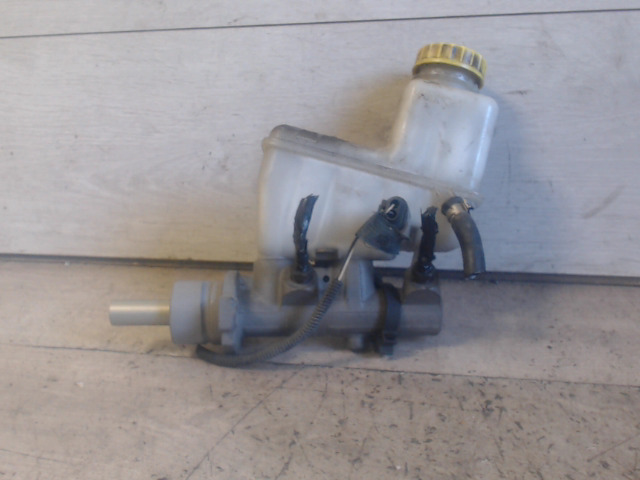 FIAT STILO 01.09-06.12 Főfékhenger bontott alkatrész