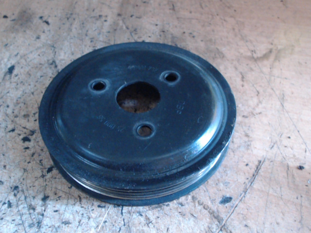 OPEL CORSA C 00-06 Vízpumpa szíjtárcsa bontott alkatrész