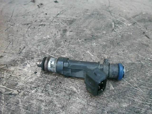 OPEL Corsa D 2011.03 - 2014.08 Injektor befecskendező hengerenkénti bontott alkatrész